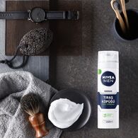 NIVEA MEN Erkek Hassas Ciltler için Koruyucu Tıraş Köpüğü 200 ml