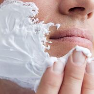 NIVEA MEN Erkek Hassas Ciltler için Koruyucu Tıraş Köpüğü 200 ml