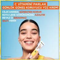 Garnier C Vitamini Parlak Günlük Güneş Koruyucu Fluid Yüz Kremi Işıltılı Doku SPF50+ 40ml